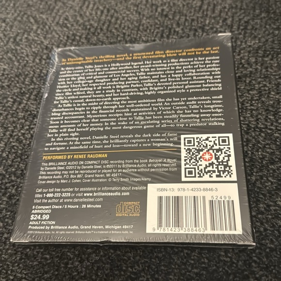 Danielle Steel Betrayal Novel on CD New 5 Disc Set - Picture 2 of 2